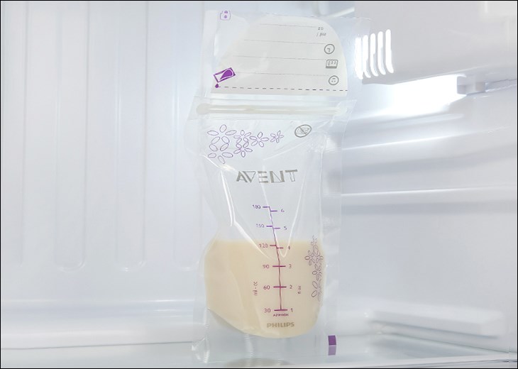 Túi trữ sữa Philips Avent 180ml SCF603/25 được làm từ chất liệu nhựa Polyethylene, không chứa BPA an toàn cho sức khỏe