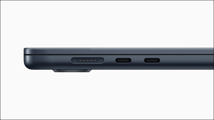 Macbook Air 15 inch được trang bị 3 cổng kết nối giúp người dùng dễ dàng sử dụng theo nhu cầu của mình
