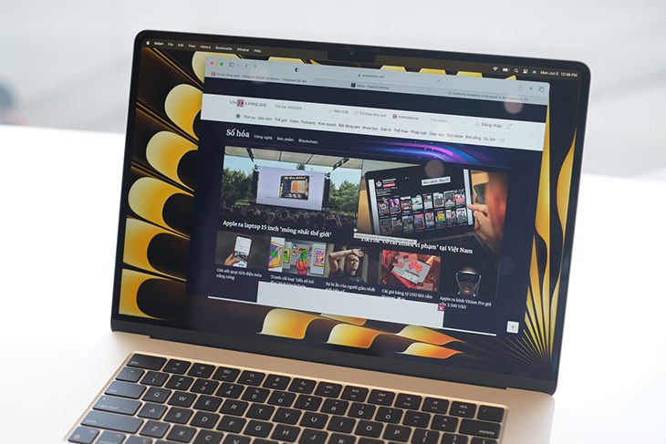 MacBook Air 15 inch được trang bị chip M2 có tốc độ nhanh hơn gấp 12 lần so với phiên bản MacBook Air trước đó