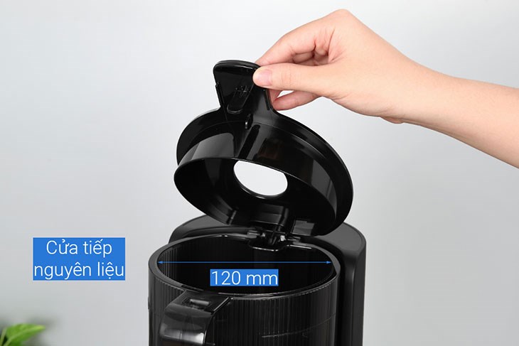 Máy ép chậm Hurom H200-BBE trang bị đường kính miệng 120 mm tiện cho trái cây nguyên trái vào mà không cần thái nhỏ