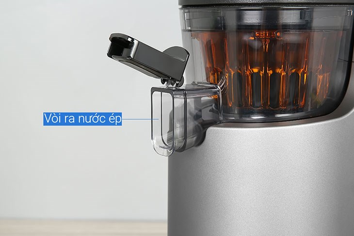 Máy ép chậm Hurom H200-DBE trang bị khóa vòi ra nước ép hạn chế rò rỉ, đảm bảo vệ sinh