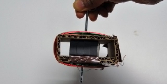 Cố định nam châm chắc chắn vào lỗ khoan Cố định nam châm chắc chắn vào lỗ khoan