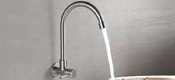 Vòi rửa chén tăng áp inox 304 Eurolife EL-RC08 cung cấp nguồn nước đầu ra mạnh, tiết kiệm thời gian rửa thực phẩm hay rửa chén cho người dùng