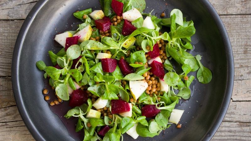 Salad lê là sự kết hợp hoàn hảo cho bữa ăn lành mạnh