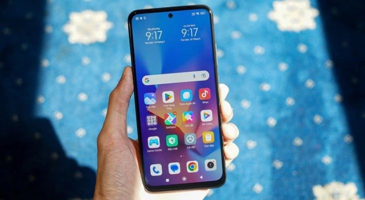 Sản phẩm sở hữu hai phiên bản RAM 4 GB và 8 GB giúp người dùng dễ dàng lựa chọn