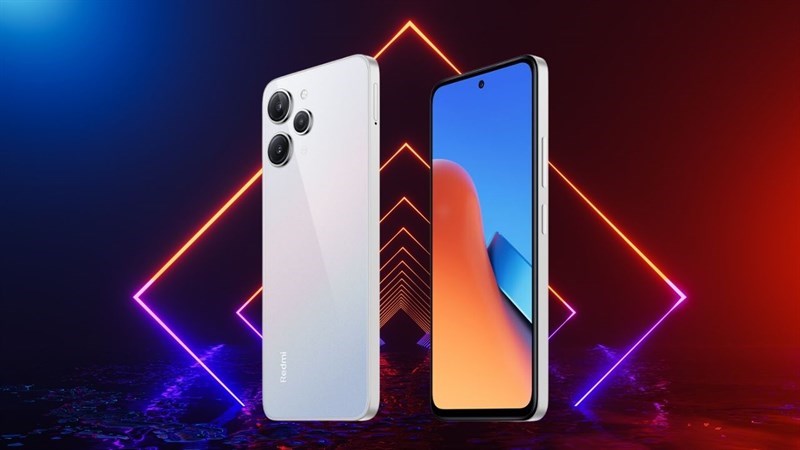 Xiaomi Redmi 12 sở hữu ngoại hình vuông vắn với các cạnh được vát phẳng