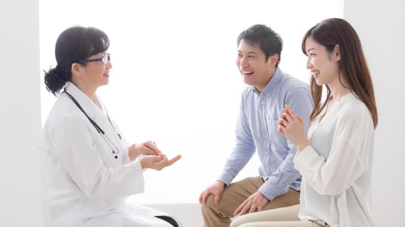 Nên thường xuyên đi kiểm tra STIs định kỳ