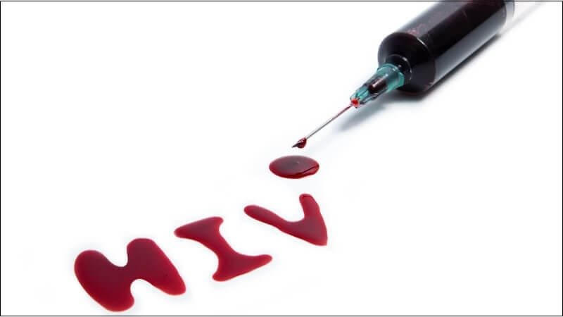 HIV có thể lây truyền qua đường máu