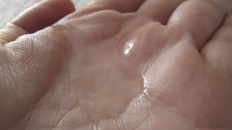 Nhổ tinh trùng sau khi quan hệ để phòng tránh lây nhiễm HIV qua đường miệng