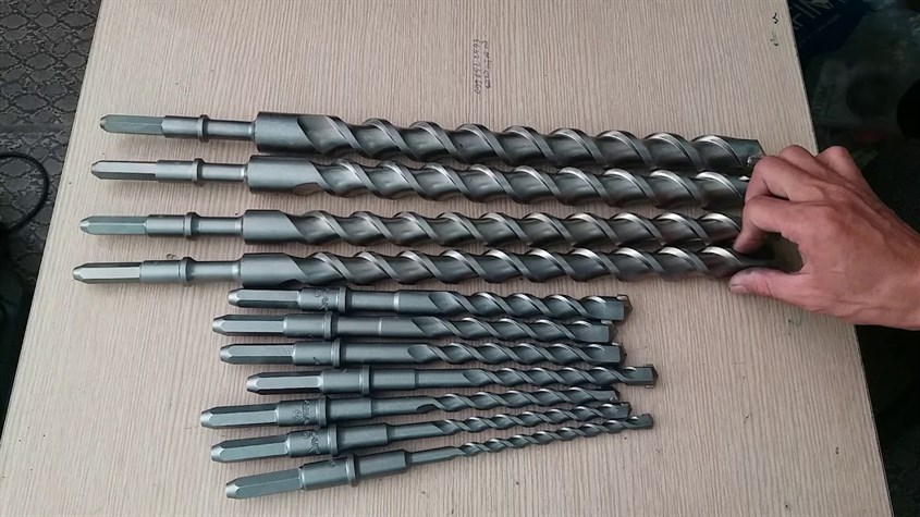 Mũi khoan SDS Max tương thích với các loại máy khoan chuyên dụng tại công trường, xây dựng