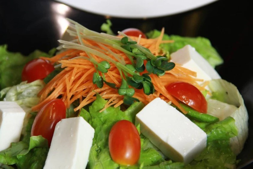 Cách làm salad giảm cân đầy đủ dinh dưỡng được nhiều mẹ yêu thích