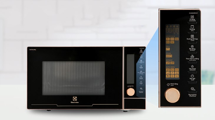 Bạn hãy nhấn Defrost trên lò vi sóng có nướng Electrolux EMG25D89GGP 25 lít và màn hình sẽ hiển thị dEF1