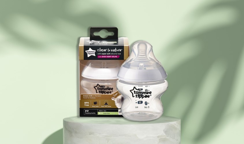 Bình sữa nhựa PP Tommee Tippee Closer to Nature 421111 cổ rộng 150 ml (0 - 3 tháng)