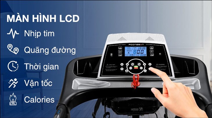 Màn hình LCD trên máy chạy bộ Poongsan TMP 900 giúp người dùng dễ dàng quan sát và điều khiển