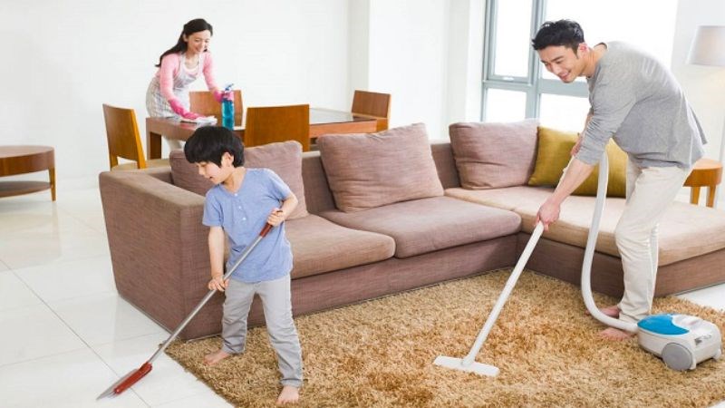  Vệ sinh môi trường xung quanh trẻ để đảm bảo an toàn trước dịch bệnh tay chân miệng