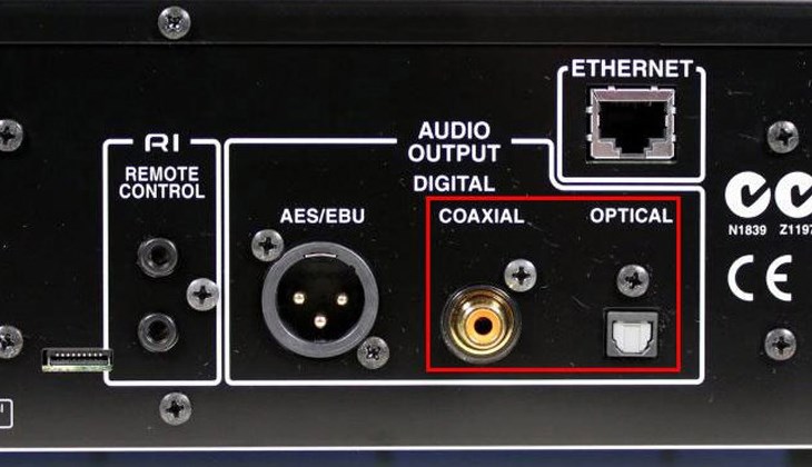 Cổng Coaxial mang đến chất lượng âm thanh tốt bởi chất lượng tín hiệu 24-bit/192kHz