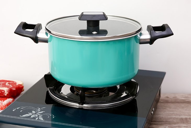 Nồi nhôm nắp kính 20 cm Kims Cook EARM520H Xanh sử dụng tốt trên bếp ga, bếp hồng ngoại, bếp từ