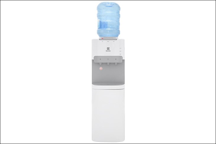 Cây nước nóng lạnh Electrolux EQACF01TXWV 570W có khả năng cung cấp nước nóng, giúp ba mẹ tiết kiệm tối ưu khoản phí gas đun nước thường xuyên lẫn dụng cụ đo nhiệt độ