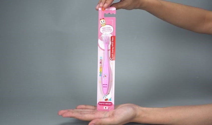 Bàn chải cho bé Taiyo Doraemon Pink lông mềm