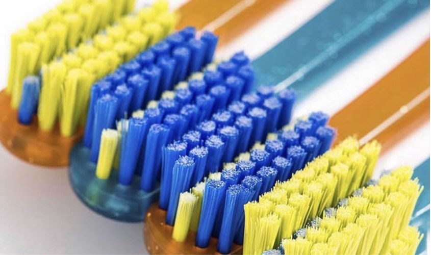 Bàn chải rãnh cho người niềng răng