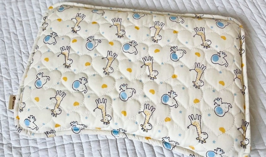 Gối Bessla 43x29 cm - Hình thú (7 - 36 tháng)