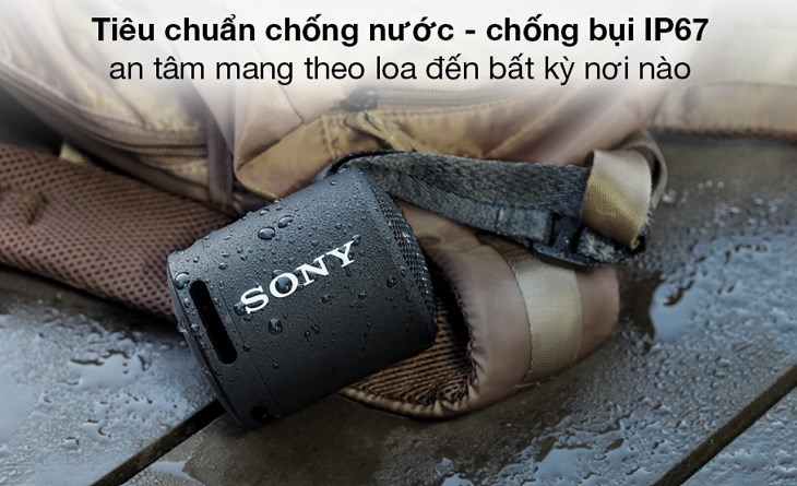 Loa Bluetooth Sony SRS-XB13 có khả năng chống bụi nước đạt chuẩn IP67