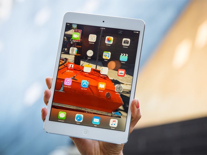 iPad mini 2 sở hữu màn hình Retina 7.9 inch, độ phân giải 2048 x 1536 pixels