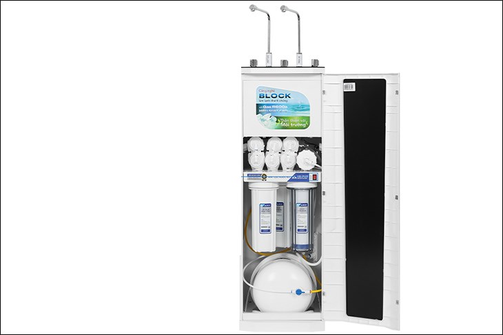 Máy lọc nước RO nóng nguội lạnh Hòa Phát HWBS3A 1021 10 lõi có tỷ lệ lọc thải 1:1, lượng nước dư thừa có thể dùng vào các hoạt động khác hoặc vệ sinh