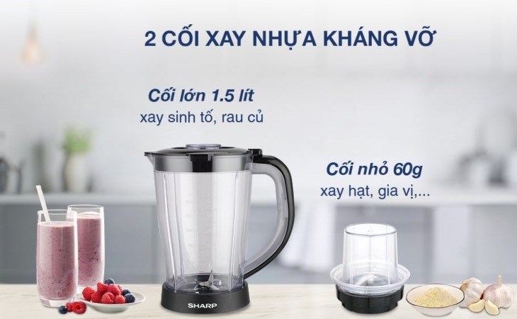 Máy xay đa năng Sharp có hai cối xay bằng nhựa kháng vỡ, hạn chế tình trạng nứt vỡ do va đập