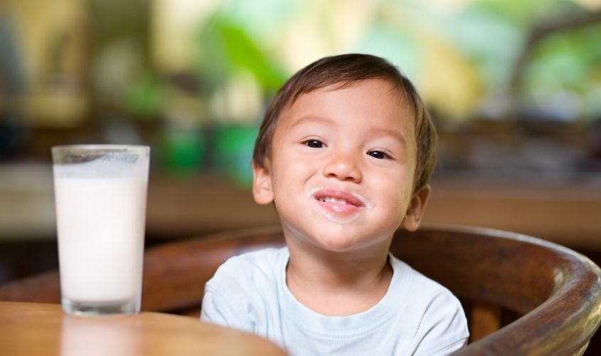 Sữa Similac và Colosbaby đều được nghiên cứu phú hợp với thể trạng trẻ em Việt Nam