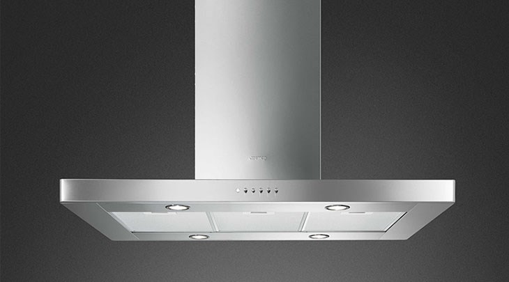 Máy hút mùi đảo Smeg KI90XE (536.84.628) loại bỏ mùi, khói mạnh mẽ với công suất hút 820 m³/h, 3 tốc độ hút thông thường và 1 mức hút tăng cường Máy hút mùi đảo Smeg KI90XE (536.84.628) loại bỏ mùi, khói mạnh mẽ với công suất hút 820 m³/h, 3 tốc độ hút thông thường và 1 mức hút tăng cường