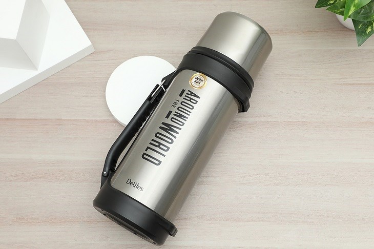 Bình giữ nhiệt inox 1500 ml Delites H21 Bạc sở hữu nắp bình làm từ nhựa PP có ron Silicone kín chặt, tránh rò rỉ hơi nước
