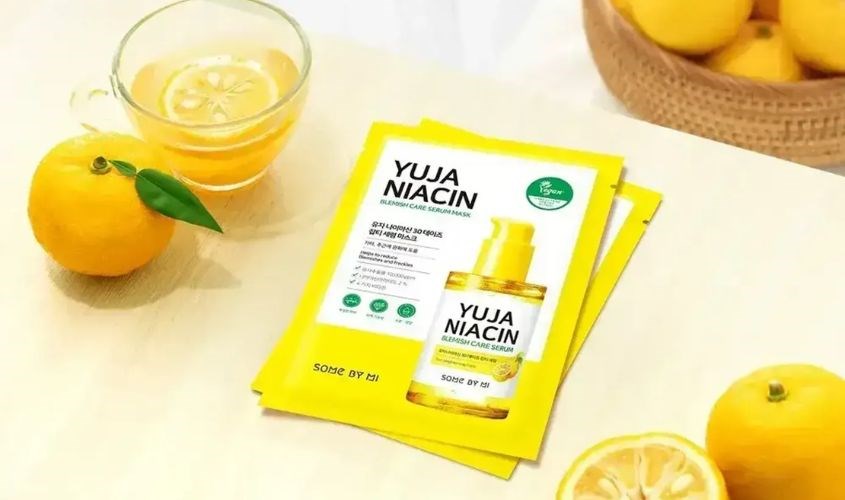 Mặt nạ giấy Quýt Yuja cấp ẩm và dưỡng sáng da Some By Mi Yuja Niacin 30 Days Blemish Care Serum 25g 