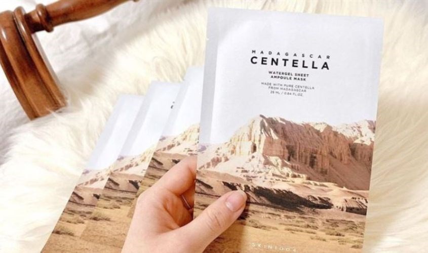 Mặt nạ giấy Rau Má dưỡng ẩm, làm dịu da Skin1004 Madagascar Centella Watergel Sheet Ampoule 25 ml
