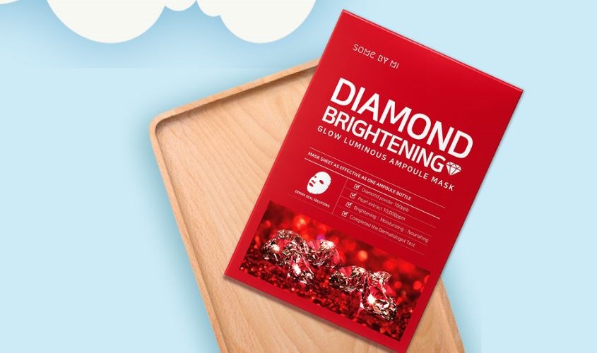 Mặt nạ giấy Ngọc Trai và bột Kim Cương dưỡng trắng da Some By Mi Diamond Brightening 25g