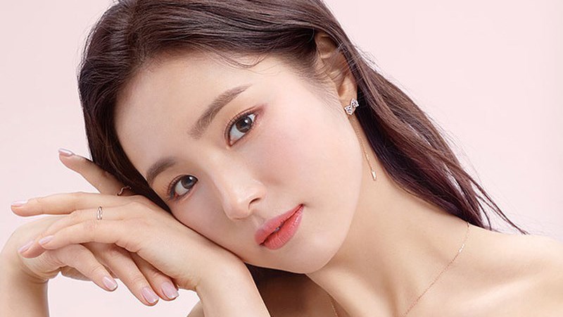 Glutathione và vitamin C có khả năng khử độc mạnh mẽ giúp làn da khỏe mạnh