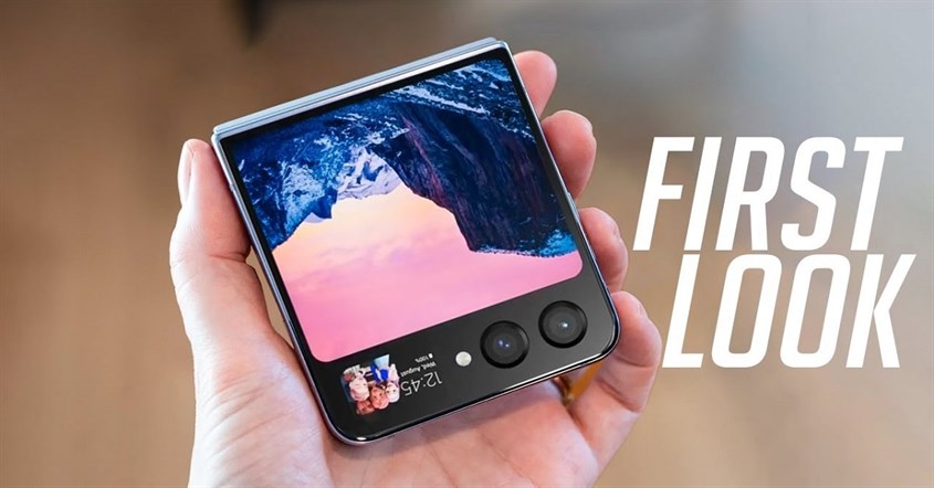 Galaxy Z Flip5 có khung viền vuông vắn tạo nên sự sang trọng cho người dùng