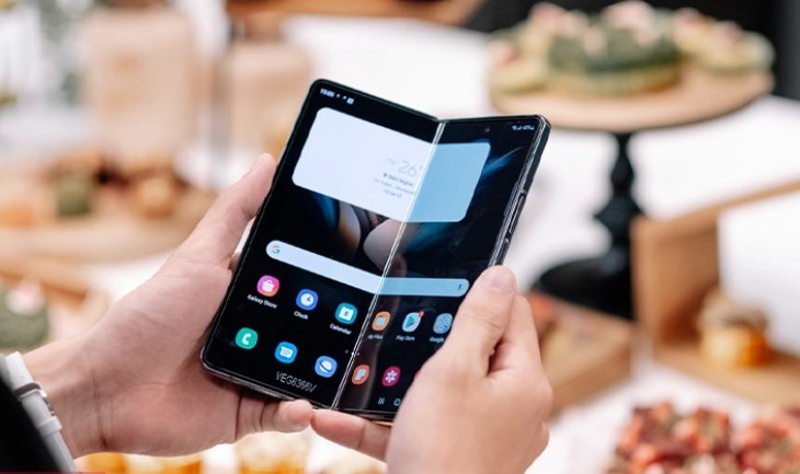 Galaxy Z Fold5 phù hợp với khách hàng thích sử dụng màn hình và dung lượng lớn