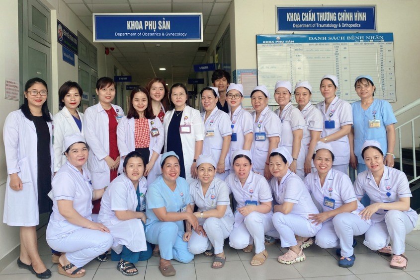 Đội ngũ y bác sĩ tại khoa Phụ Sản - Bệnh viện Trưng Vương Chi phí sinh ở Bệnh viện Trưng Vương