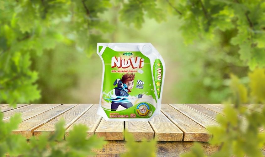 Sữa chua uống tiệt trùng Nutifood NuVi Power vị đào táo 110 ml (từ 1 tuổi)