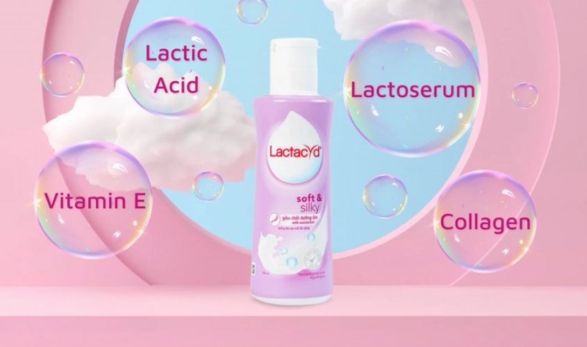 Dung dịch vệ sinh phụ nữ Lactacyd Soft & Silky hương dịu nhẹ 150 ml