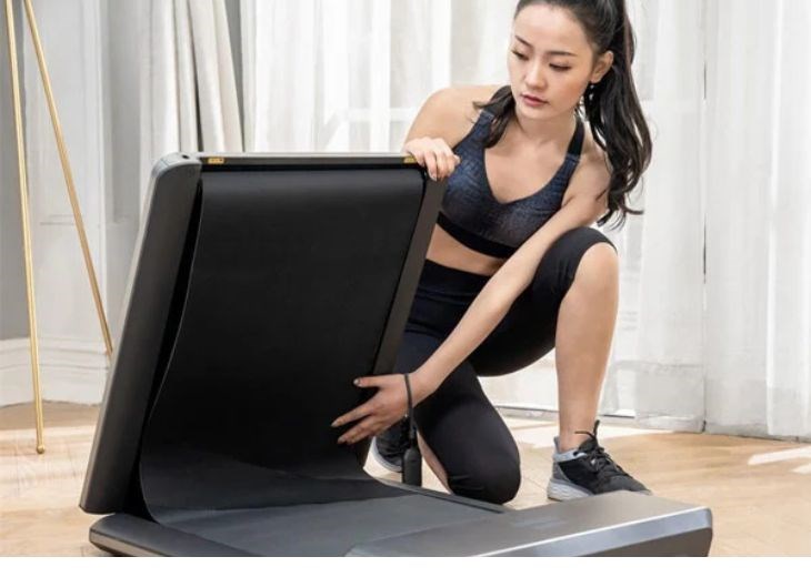 Bạn có thể gấp gọn máy chạy bộ, giúp tối ưu hóa được nhiều không gian