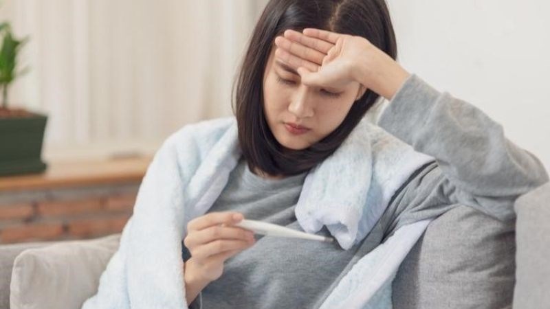 Sốt là biểu hiện của hệ miễn dịch đang tăng cường hoạt động để bảo vệ cơ thể. Sốt là biểu hiện của hệ miễn dịch đang tăng cường hoạt động để bảo vệ cơ thể