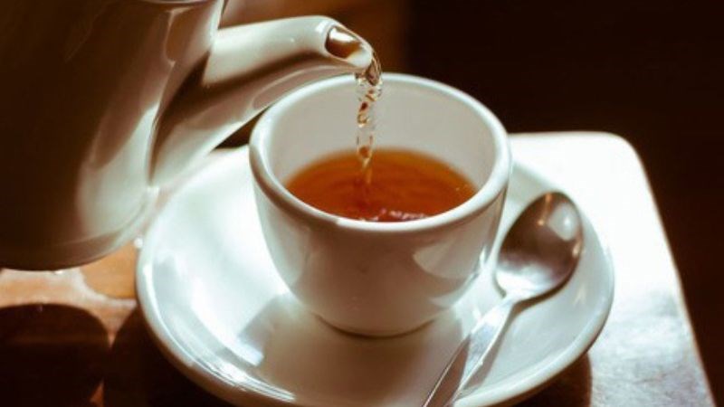 Những người bị bí tiểu, tiểu rát, tiểu ra máu,... có thể sử dụng nhân trần để cải thiện tình trạng này. 