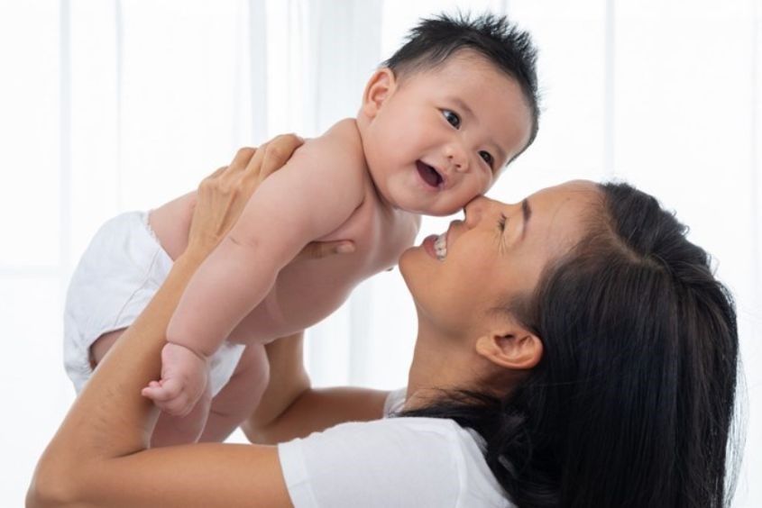 Sự phát triển của trẻ 5 tháng tuổi