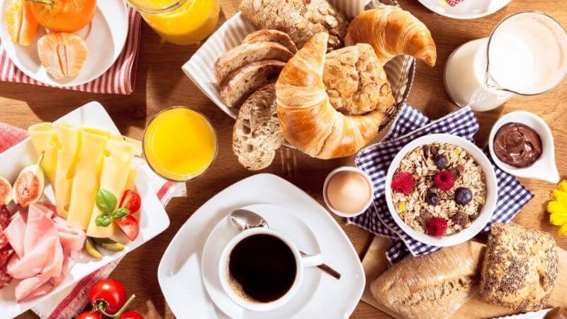 Nội tiết tố trong cơ thể bạn sẽ thay đổi nếu uống trà hoặc cafe, ảnh hưởng trực tiếp đến cân nặng
