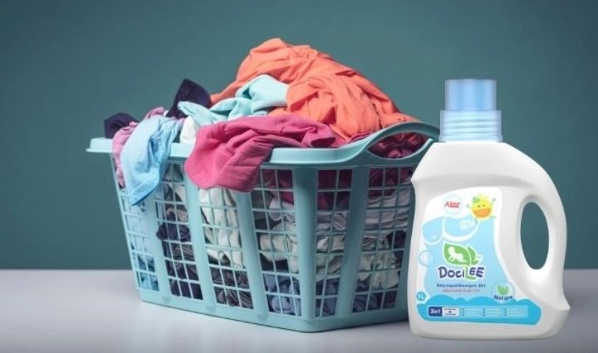 Nước giặt xả quần áo cho bé Docilee Xanh hương Little Melon can 3 lít