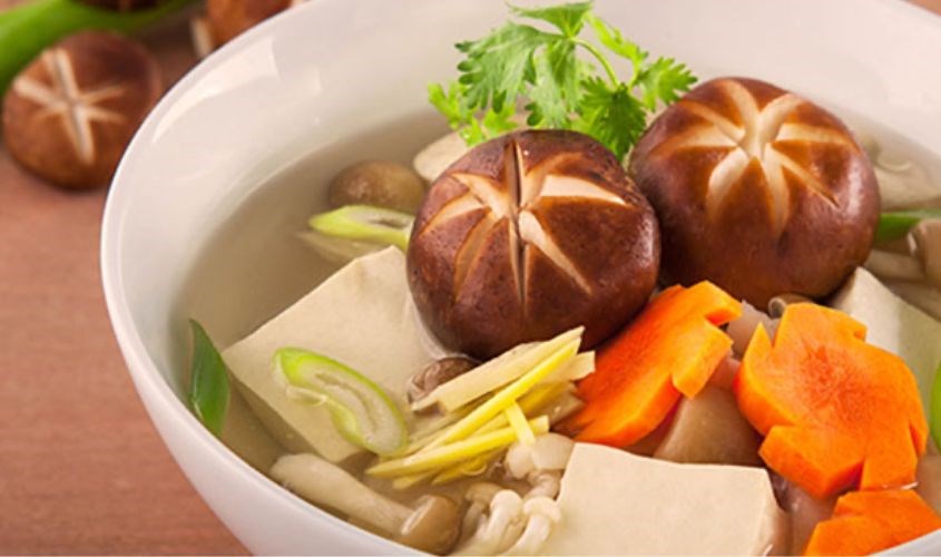 Hạt nêm Maggi chay nấm hương dùng được cho cả món chay và món mặn