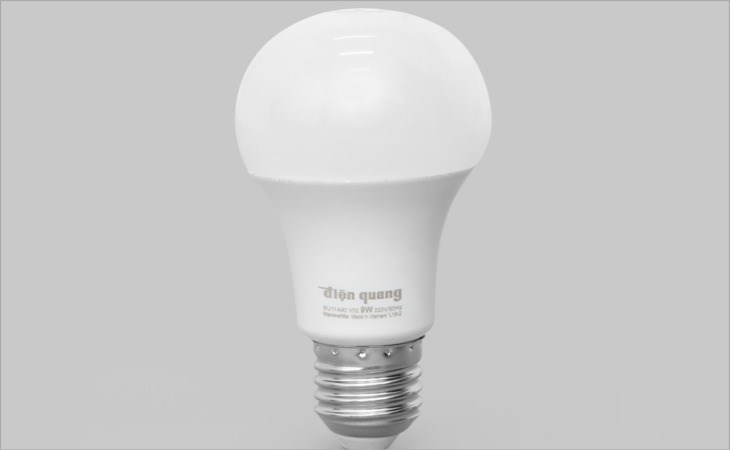 Bóng Led Điện Quang ánh sáng vàng LEDBU11A60 09727 V02 có tuổi thọ 30.000 giờ, giúp sử dụng lâu hơn