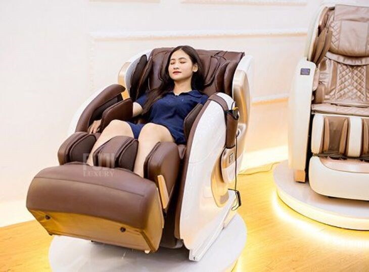 Ghế massage xung điện sở hữu chức năng phong phú giúp chăm sóc sức khỏe cho người dùng